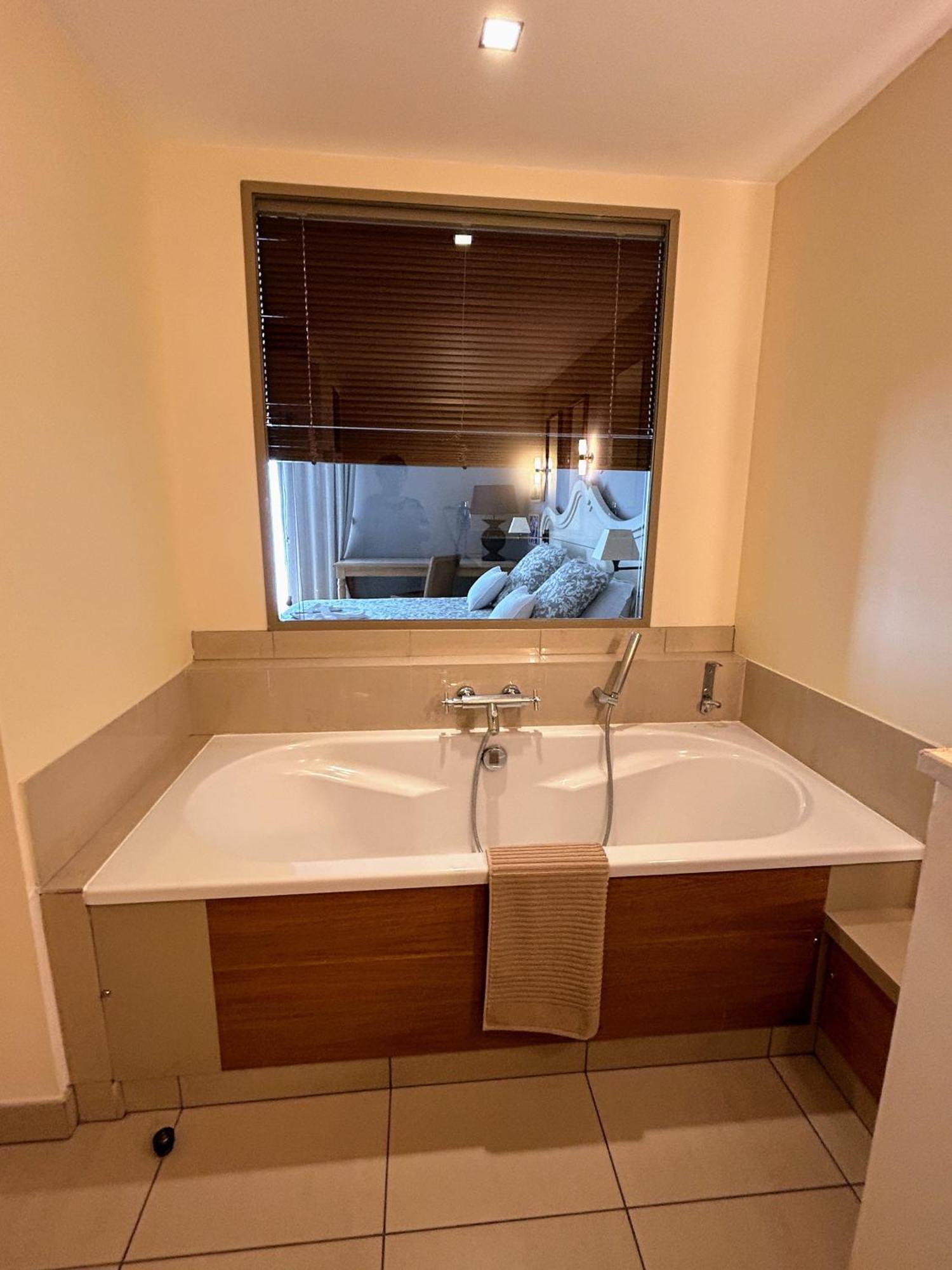 Suite Superieure Domaine Du Golf St Endreol, 1 A 2 Personnes La Motte  Ngoại thất bức ảnh